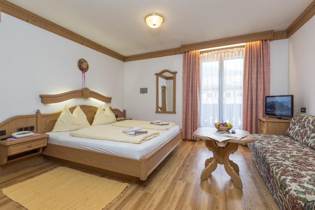 Landhotel Tharerwirt Olang Exterior foto